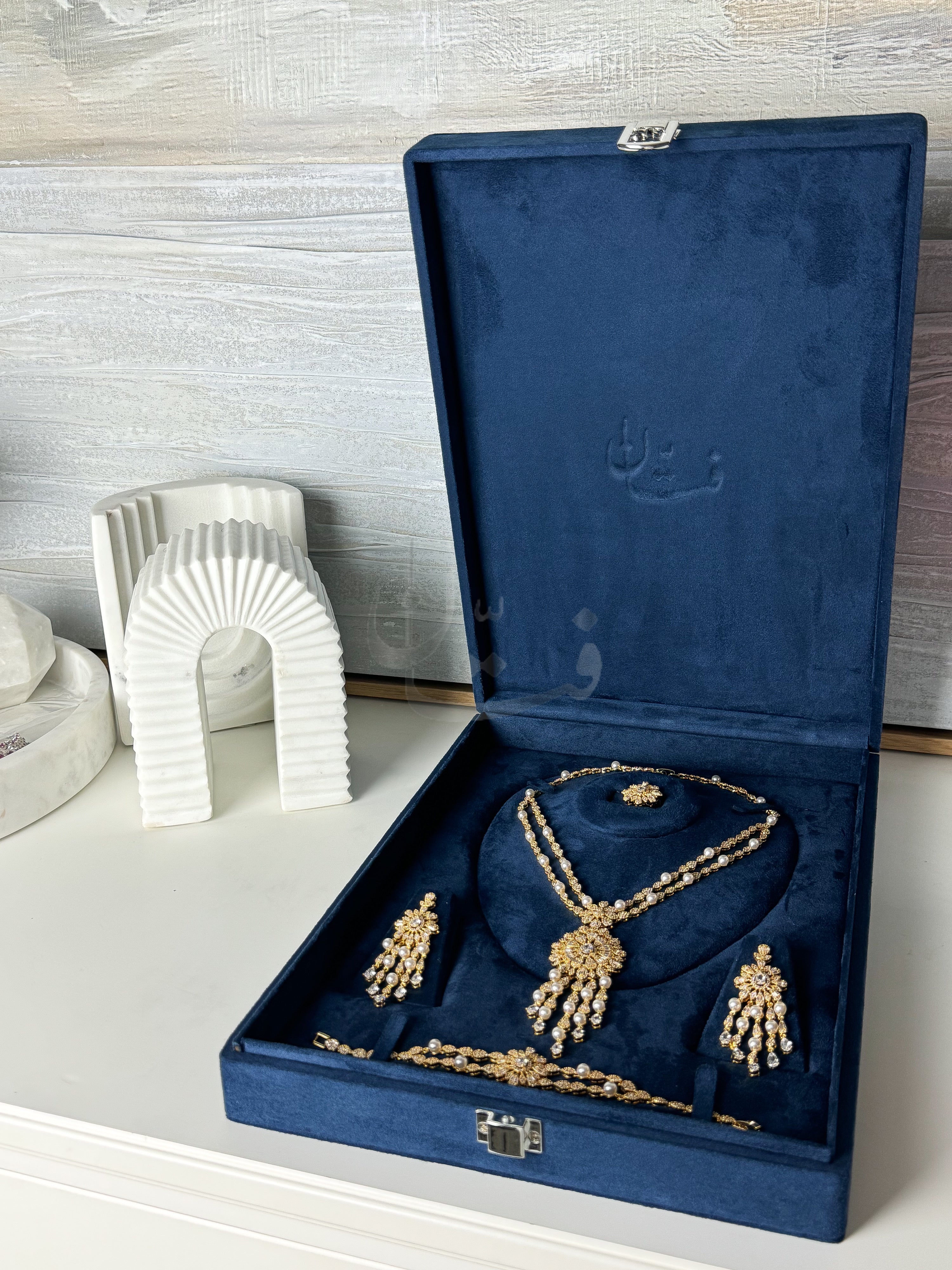 Mariam gold set