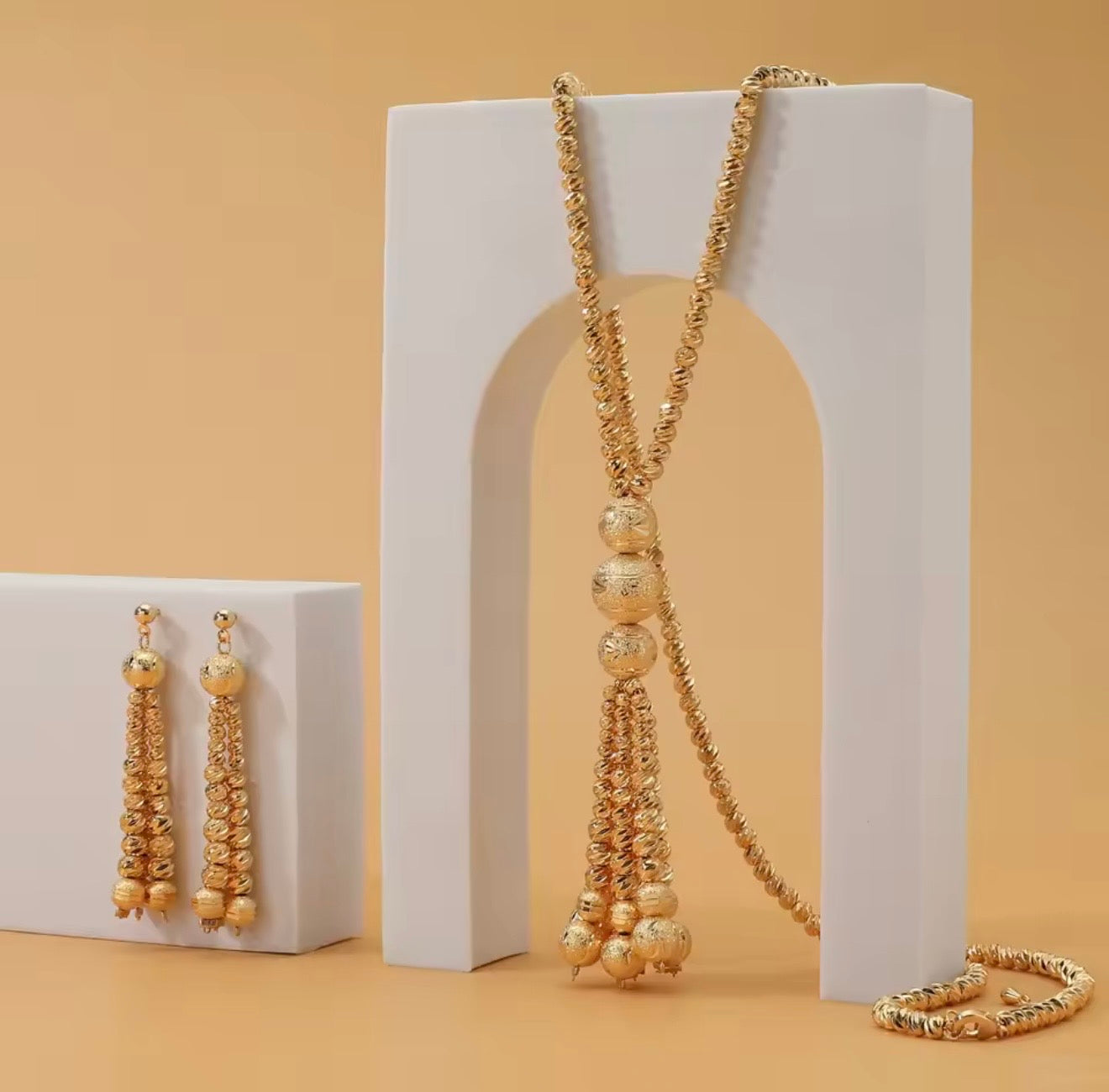 Noor Gold
