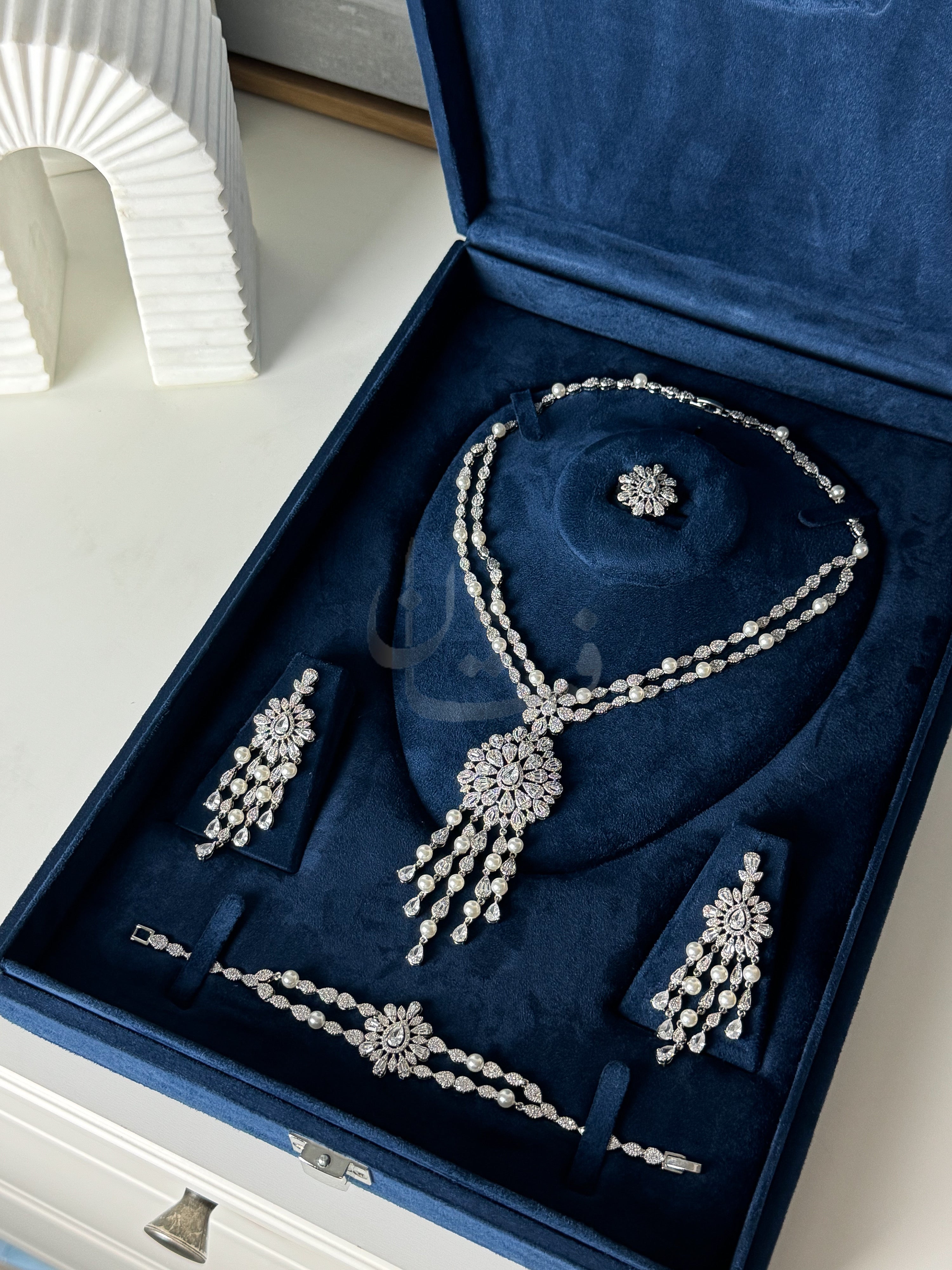 Mariam silver set
