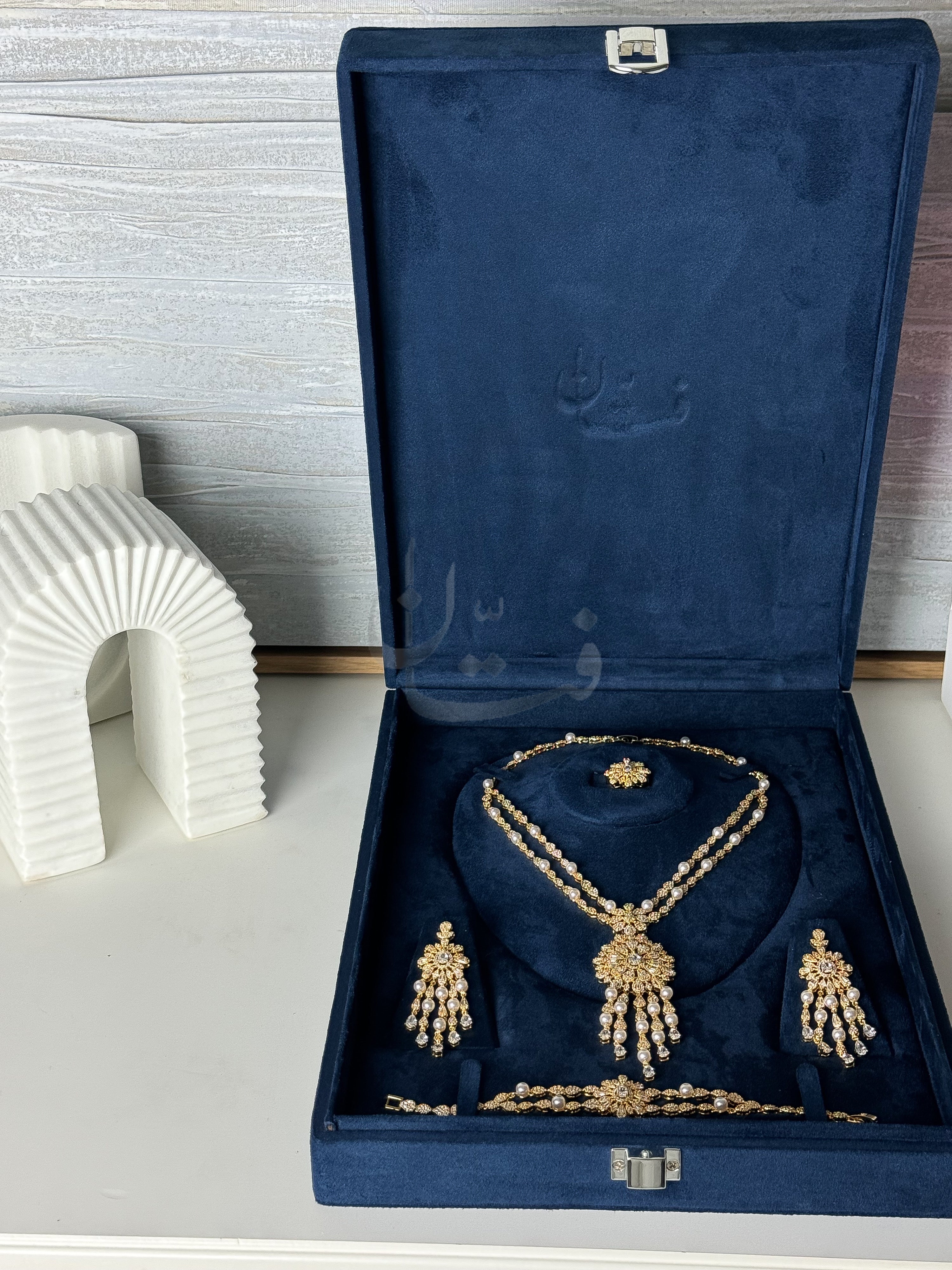 Mariam gold set
