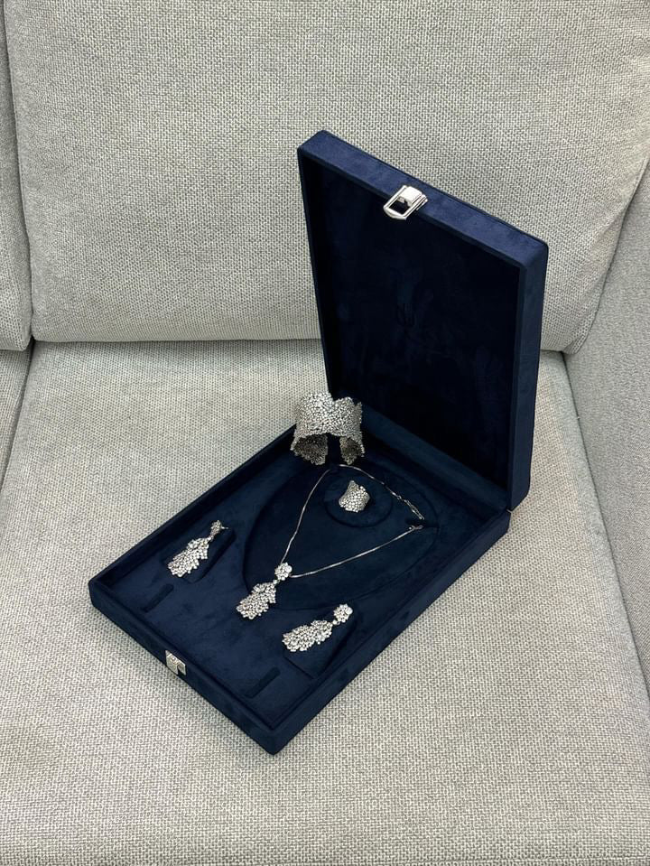 Nada silver set